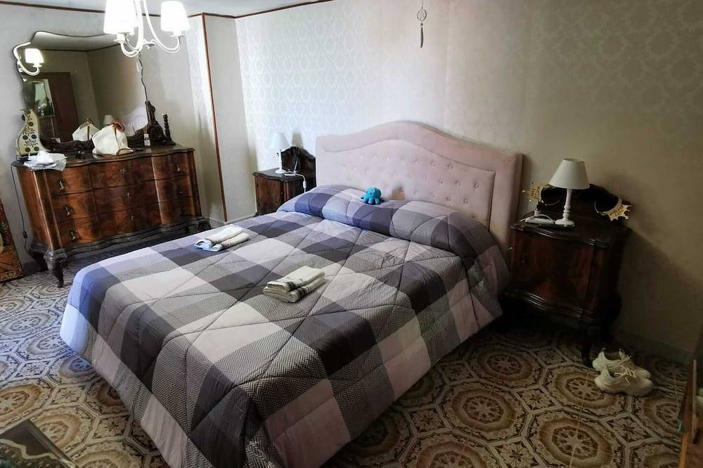 An oasis of peace in Calabria, just minutes from the Ionian and Tyrrhenian seas in Miglierina, Catanzaro Provinz