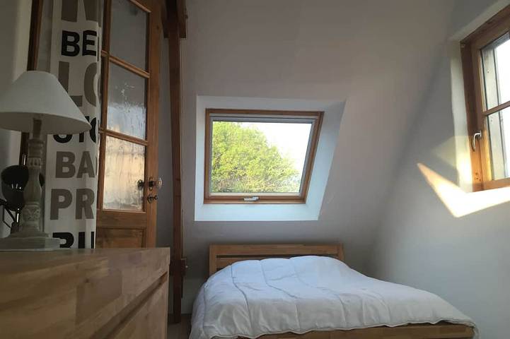 Location de vacances pour 5 personnes, avec terrasse et jardin à Plougoumelen - 4