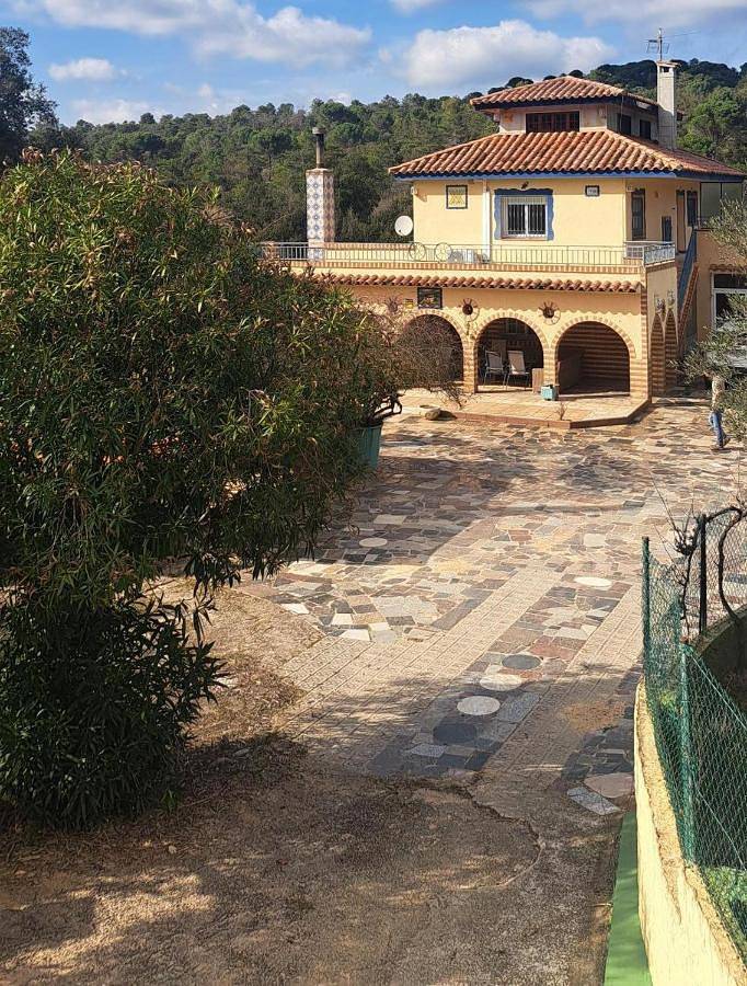 Casa rural para 3 personas, con Terraza además de Jardín y Piscina en Cassá de la Selva