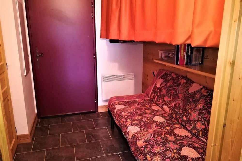 Appartement entier, Charmant 2 pièces, terrasse sud, départ skis aux pieds, parking couvert, à 5 min des remontées in Isola 2000, Isola