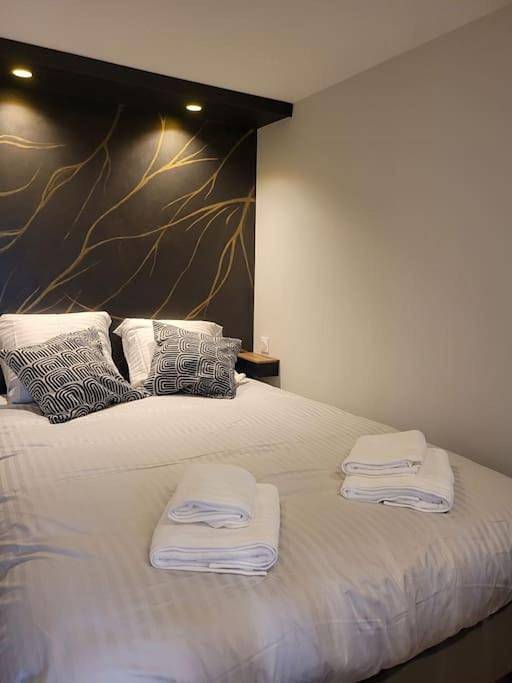 Appartement entier, One-Bedroom Apartment in Gourdon, Quercy