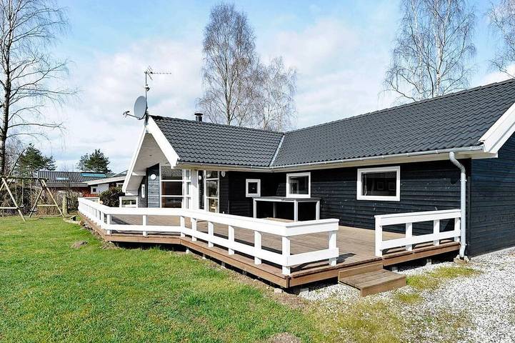 Ferienhaus für 10 Personen, mit Terrasse und Pool sowie Sauna und Whirlpool - 1
