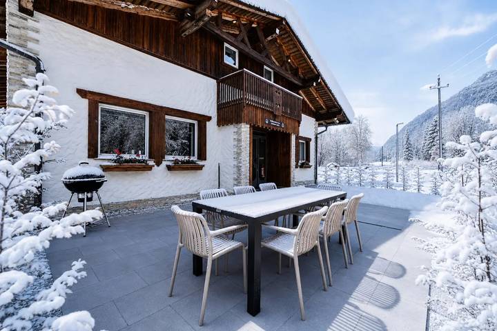 Wohnwagen für 8 Personen, mit Sauna und Garten, mit Haustier in Tirol - 3