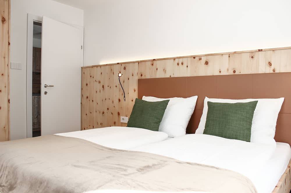 Ganze Wohnung, Deluxe Apartment with balcony and great view in Antholz, Rasen-Antholz