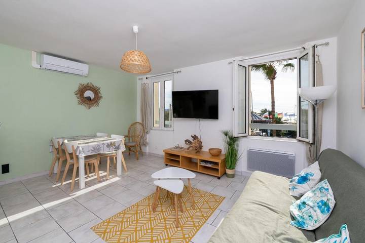 Gîte pour 4 personnes, avec vue dans Theatre Galli Sanary Sur Mer