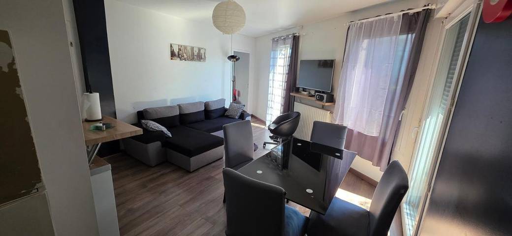 Gîte pour 6 personnes, avec jardin à Fleury-Mérogis - 2