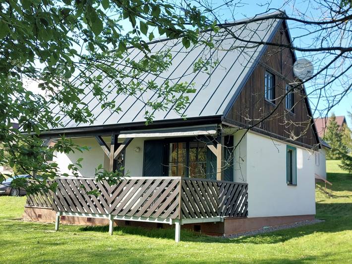 Ferienhaus für 7 Personen, mit Terrasse und Garten, mit Haustier