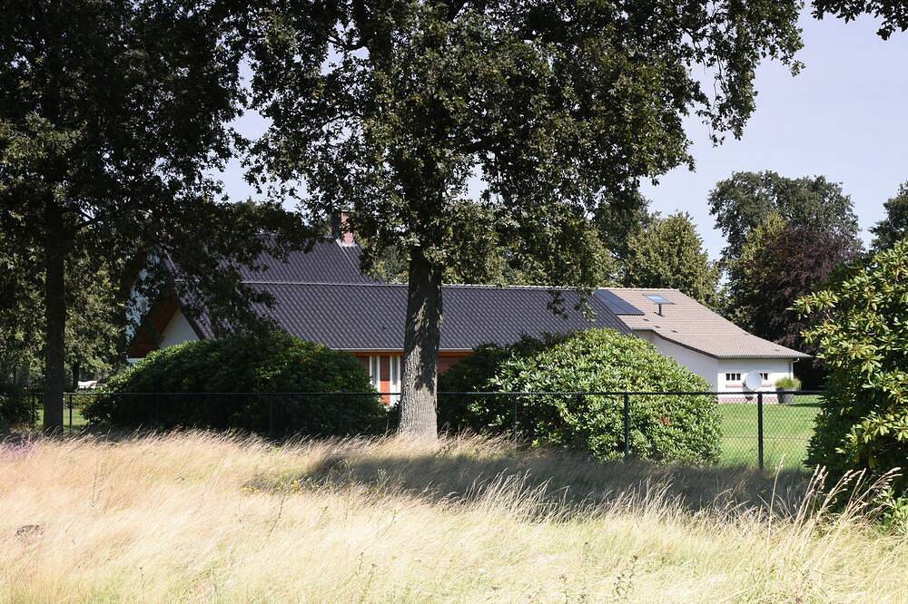 B en B de Lindershoeve Waar Rust en Gezelligheid Samenkomen in Bergeijk, North Brabant