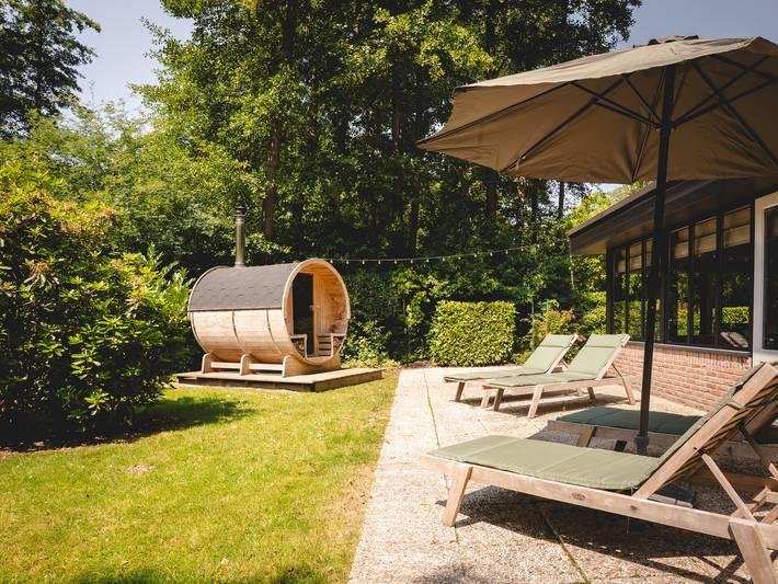 Location de vacances pour 6 personnes, avec terrasse et jardin à Lanaken - 2