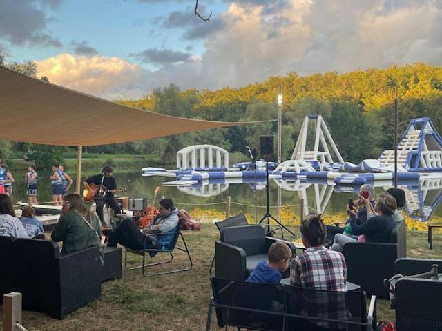 Location de vacances pour 4 personnes, avec jardin ainsi que terrasse et piscine à Nailhac - 4