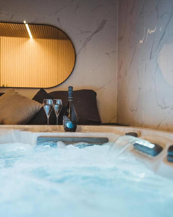 Pension voor 4 personen, with terras and sauna as well as whirlpool and tuin in Tsjechië