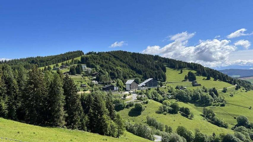Ferienhaus für 3 Personen, mit Balkon und Pool sowie Sauna in Kärnten