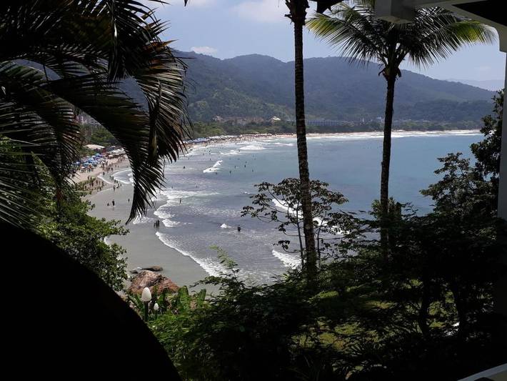 Casas e apartamentos de temporada para 5 pessoas, com jardim e vista em Toninhas Ubatuba