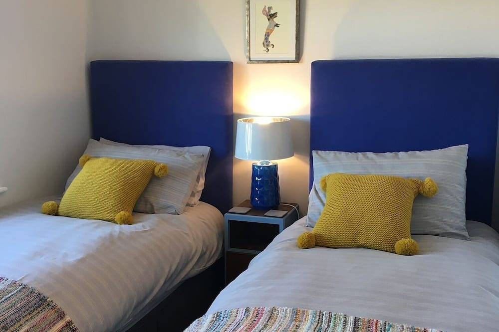 Apartamento entero, Apartamento de lujo con vistas al mar. Capacidad para 4 personas.  Acceso directo a la playa in Ferring, Sussex Occidental