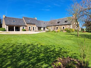 Gîte pour 8 personnes, avec jardin à Minihy-Tréguier