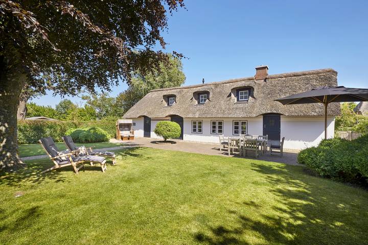 Ferienhaus für 4 Personen, mit Terrasse und Garten sowie Sauna
