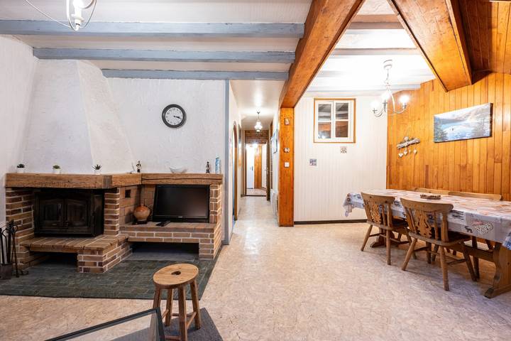 Apartamento entero, Apartamento 'Naturaleza en verano y esquí en invierno' con Wi-Fi in Moûtiers, Macizo del Mont Blanc