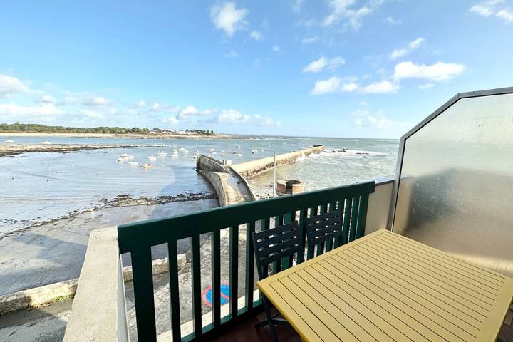 Appartement entier, T3 Duplex – Vue mer 180° sur le port de Lomener in Plage de Port Fontaine-Lomener, Ploemeur