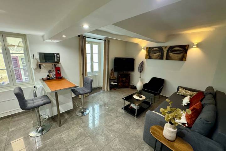 Apartamento entero, Bright apartment in the heart of Hyères in Hyeres, Parque nacional Port-Cros