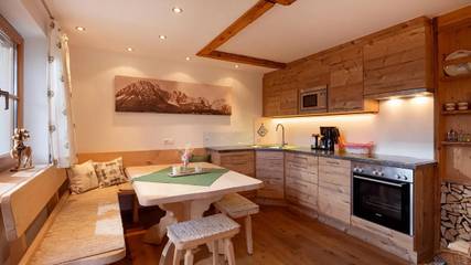 Chalet voor 6 Personen in Hopfgarten im Brixental, Hohe Salve, Afbeelding 3