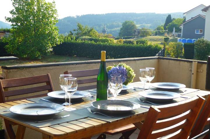 Apartamento de vacaciones para 7 personas, con balcón y jardín - 1