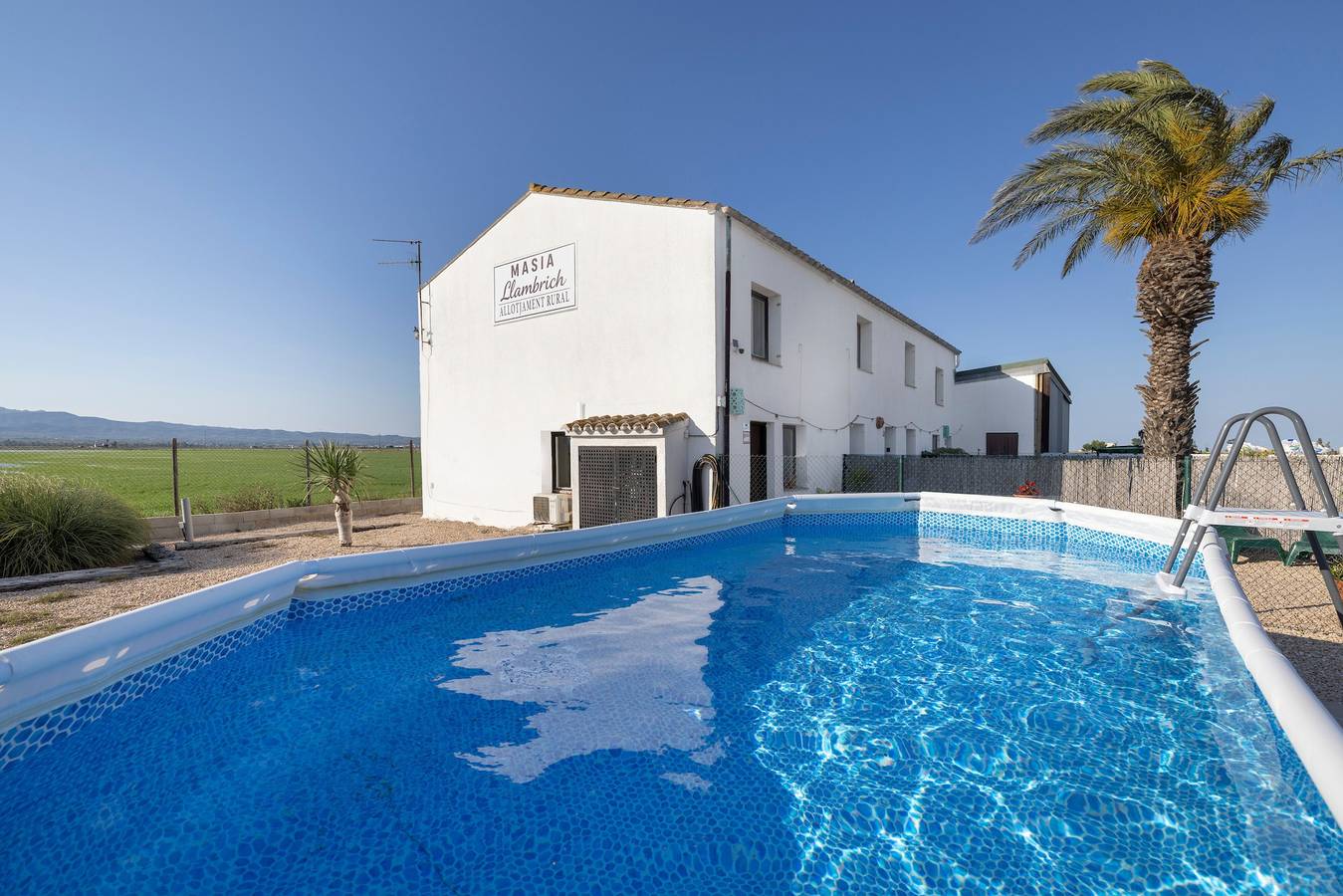 Landhaus 'Masia Llambrich' mit privatem Pool, Wlan und Klimaanlage in Terres de l'Ebre, Delta de l'Ebre