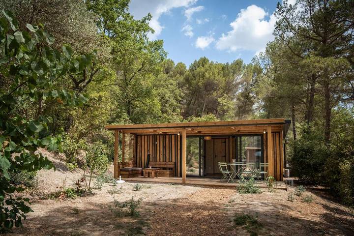 Camping pour 3 personnes, avec Terrasse et Piscine