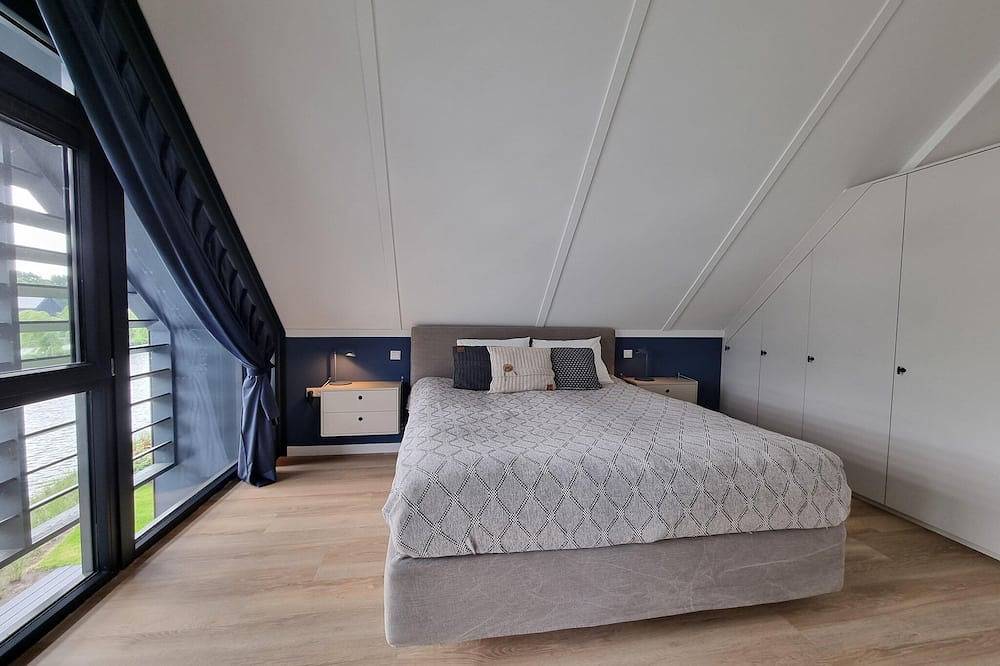 Villa in Balk mit privatem Steg am Slotermeer in Balk, Ijsselmeer