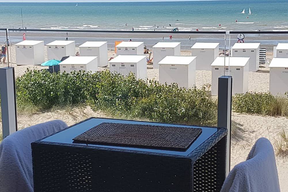Entire apartment, Apartment facing the sea with balcony, very bright with garage in Koksijde-Bad, Koksijde