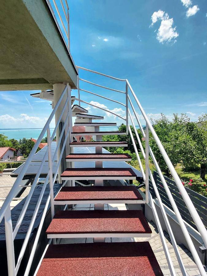 Ferienwohnung für 4 Personen, mit Whirlpool und Garten in Balatonalmadi - 3