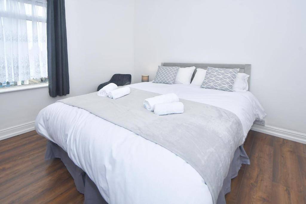 Stylish 3bedroom near  Stoke-on-Trent hospital in Stoke-on-Trent, Midlands