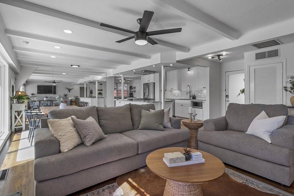 Private Pool Oasis with Gorgeous Views Minutes from Tcu & Dickies Arena in Fort Worth, Tarrant County