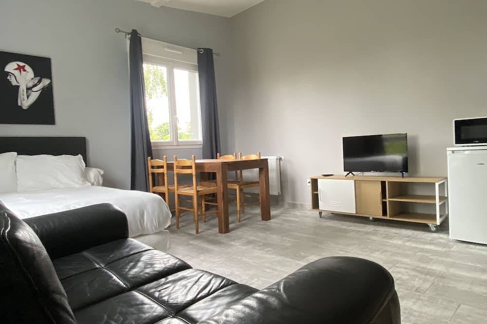 Appartement entier, Studio Cosy proche Paris et Cdg in Aulnay-sous-Bois, Seine-Saint-Denis