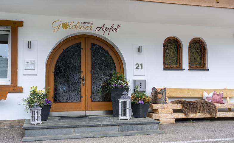 Ferienwohnung für 4 Personen, mit Balkon und Garten in Bolsterlang