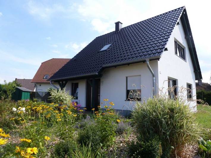 Ferienwohnung für 4 Personen, mit Terrasse und Garten in Paske