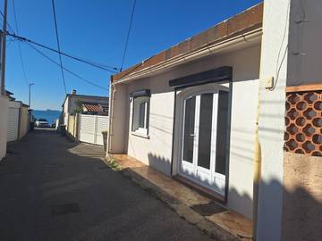 Gîte pour 4 personnes, avec terrasse dans Plage Bottai Port De Bouc