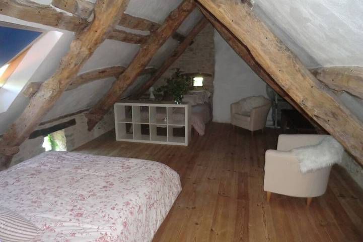 Location de vacances pour 20 personnes, avec jardin ainsi que jacuzzi et terrasse à Puyjourdes - 3