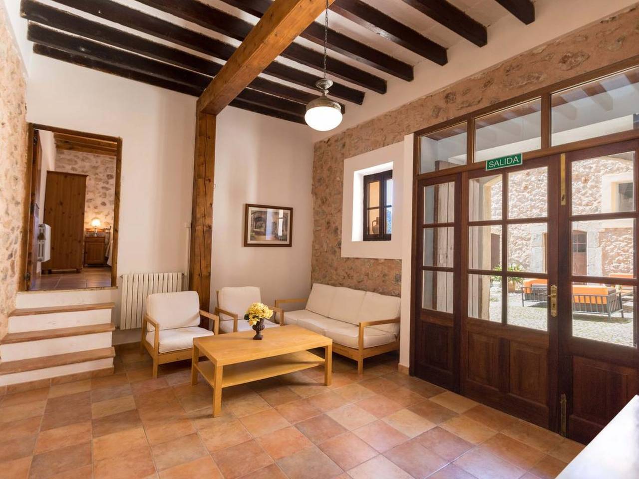 Can Topa's Rückzugsort: Geräumige Wohnung in der Nähe des Coll de Soller in Bunyola, Mallorca Westen