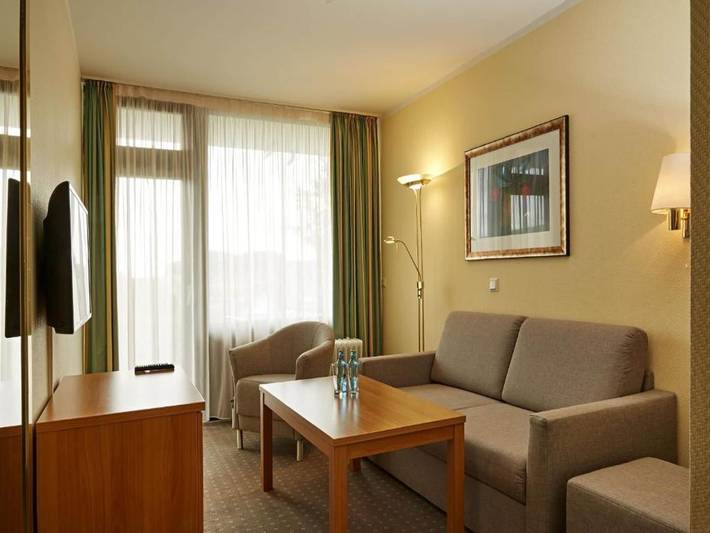 Ferienwohnung für 4 Personen, mit Garten und Sauna sowie Pool im Waldecker Land - 2