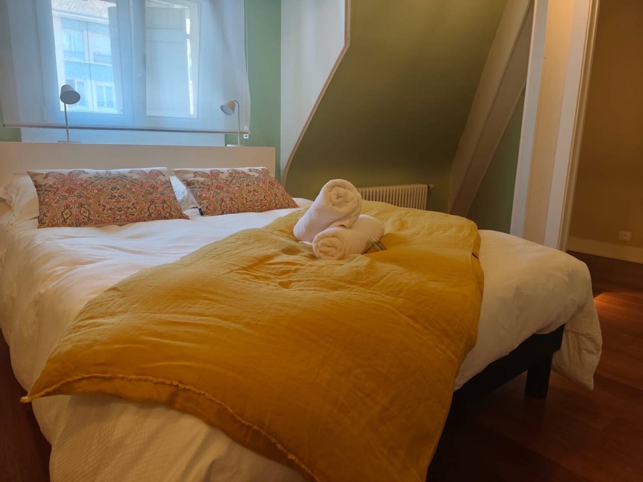 Guest Room “Family Room” with Wi-Fi in Épinal, Épinal region