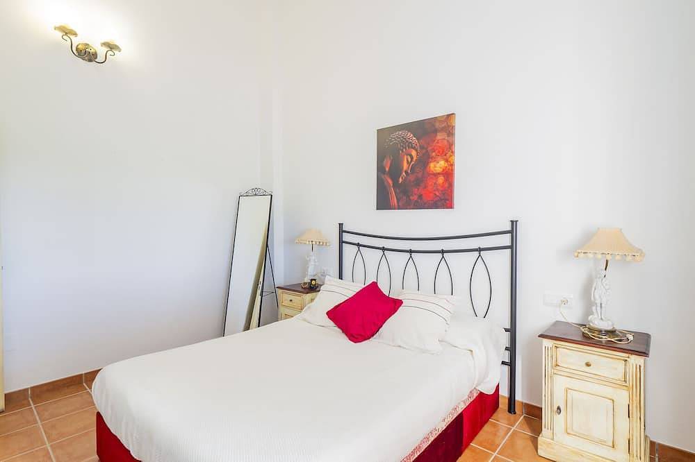 Cubo's Casa Rural Las Berrocalas / piscina privada / Bbq / wifi gratis in Cártama, Provincia de Málaga