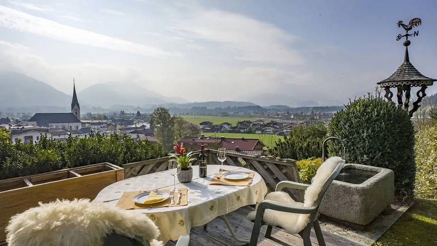 Ferienhaus für 4 Personen, mit Balkon und Terrasse