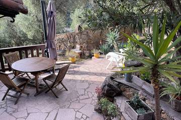 Gîte pour 2 personnes, avec terrasse dans Parc naturel régional de Corse