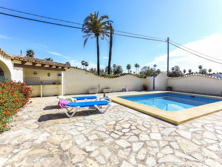 Villa für 8 Personen, mit Terrasse und Garten in Dénia - 3
