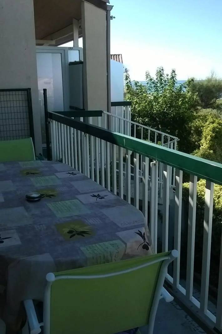 Gîte pour 6 personnes, avec Terrasse et Piscine dans Plage des Aresquiers - 3