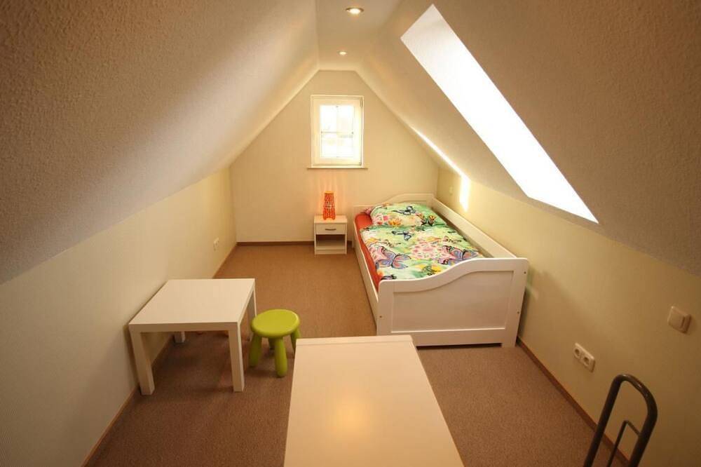 Ganze Wohnung, Appartement mit Garten, Grill und Terrasse in Penkow, Fleesensee