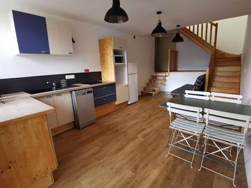 Gîte pour 6 personnes, avec jardin et terrasse dans Montalieu-Vercieu