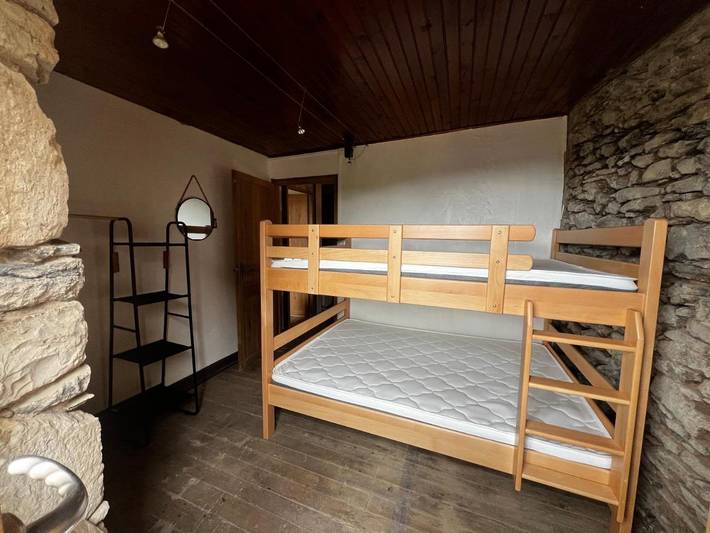 Location de vacances pour 12 personnes, avec terrasse et vue à Prades-d'Aubrac - 4