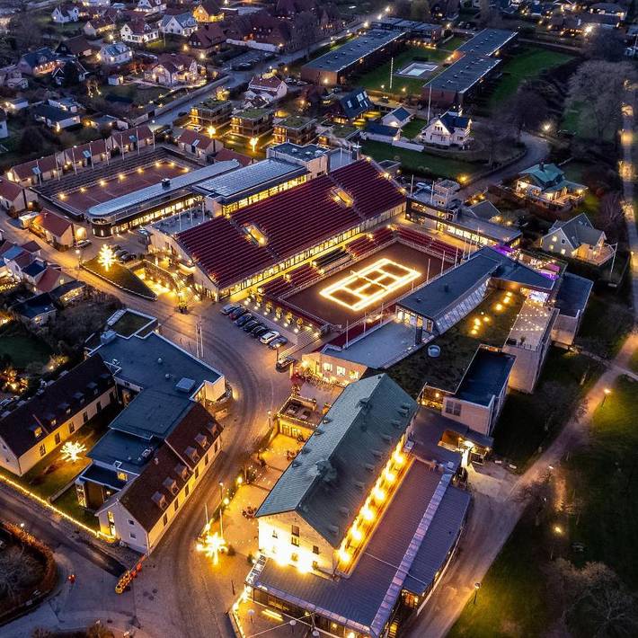Hotell för 3 Personer, med bastu samt pool och terass och bubbelpool i Båstad