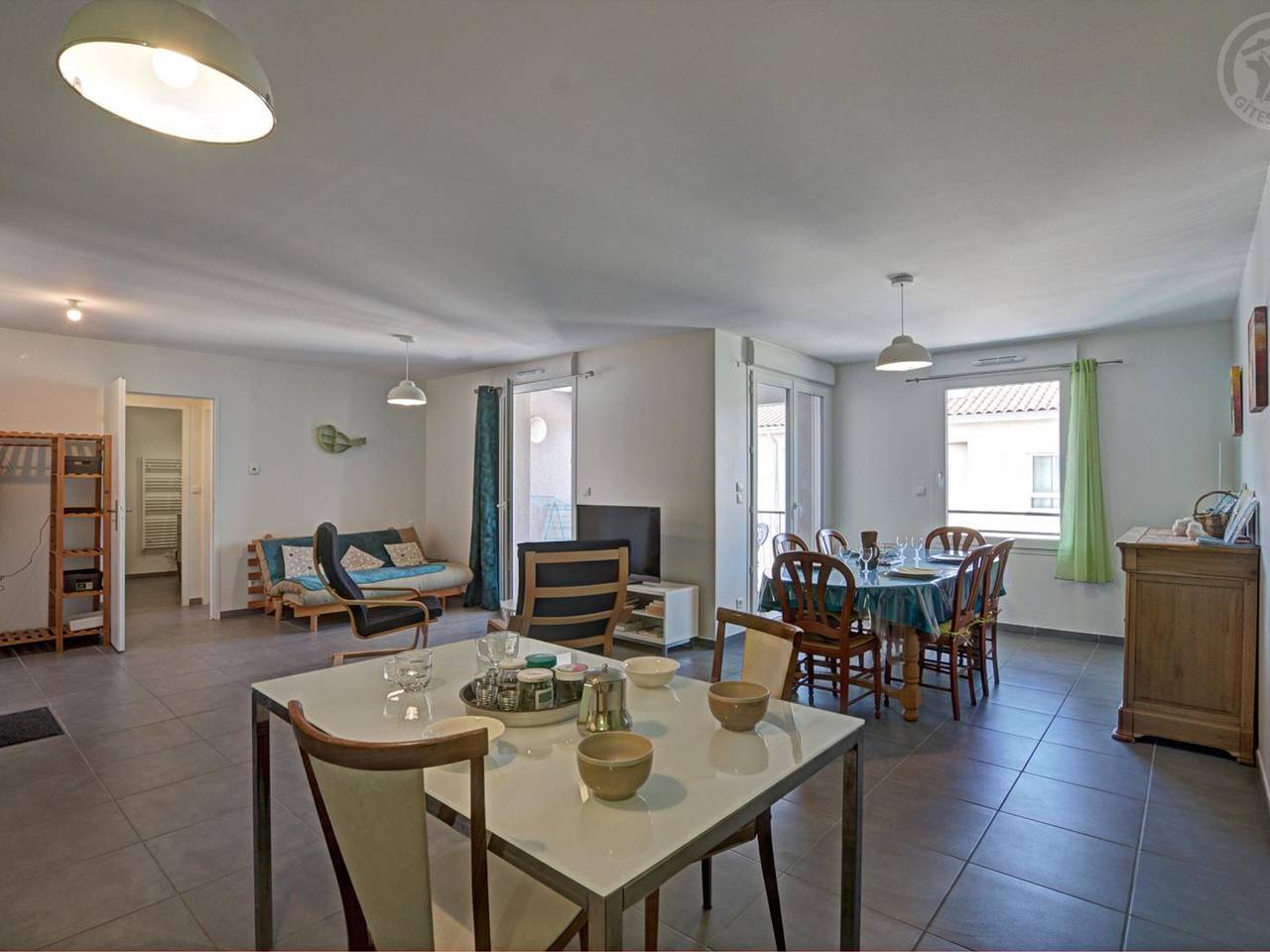 Appartement entier, Appartement Moderne avec Balcon et Internet Fibre à Saint-Genest-Malifaux in Saint-Genest-Malifaux, Parc Naturel Régional du Pilat